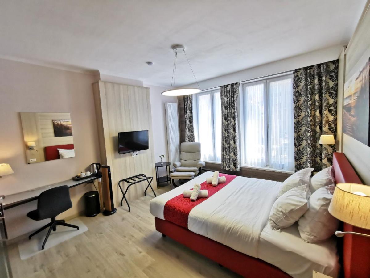 Hotel Cardiff Oostende Bagian luar foto