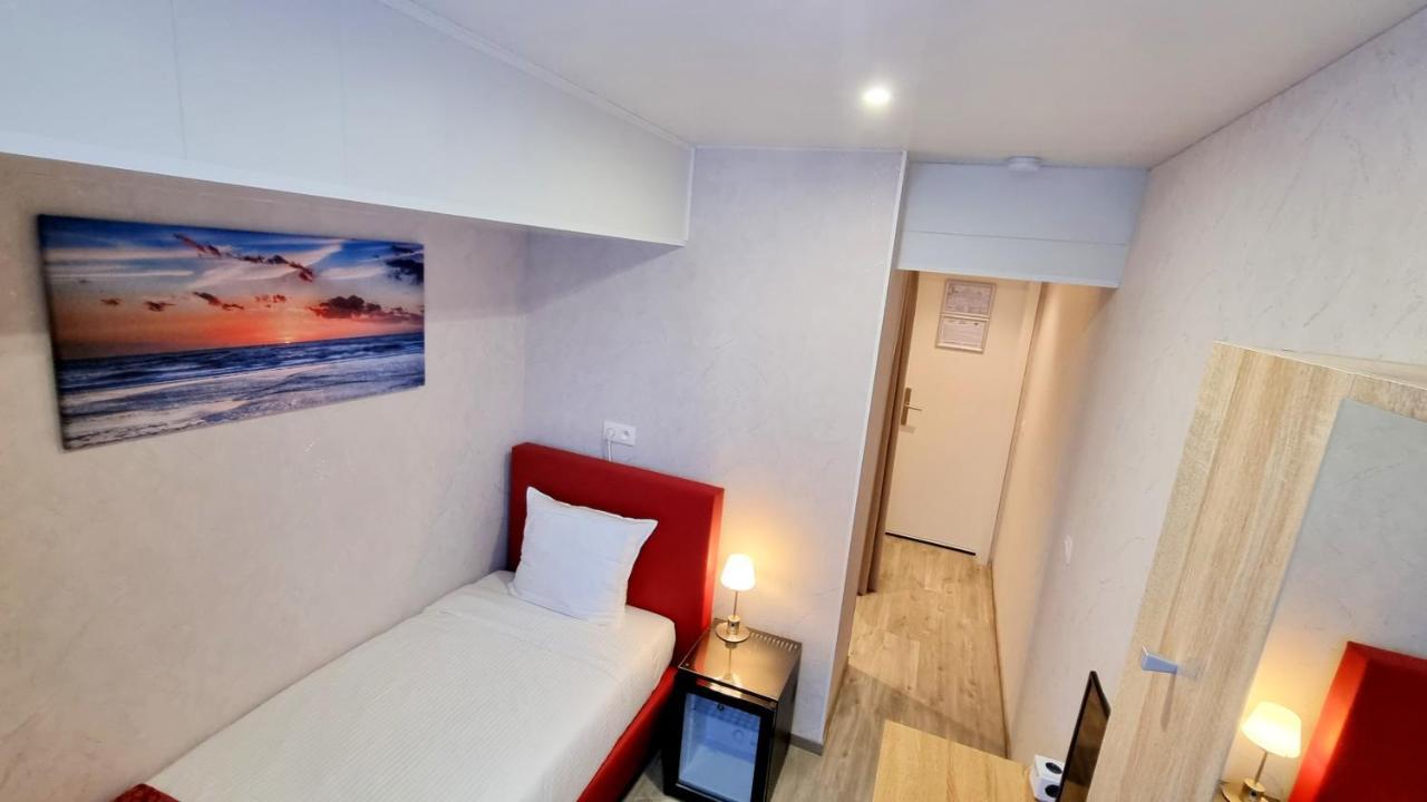 Hotel Cardiff Oostende Bagian luar foto